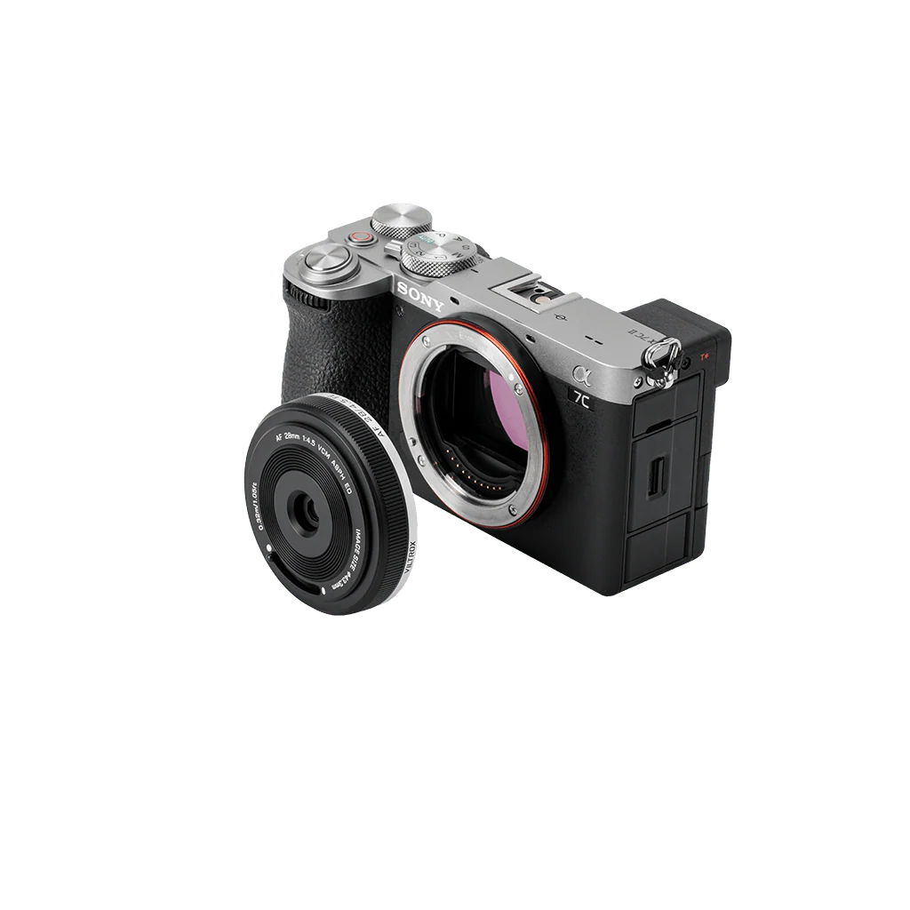 Viltrox AF 28mm F4.5 Full-Frame Lens for Sony E-Mount - Image 3
