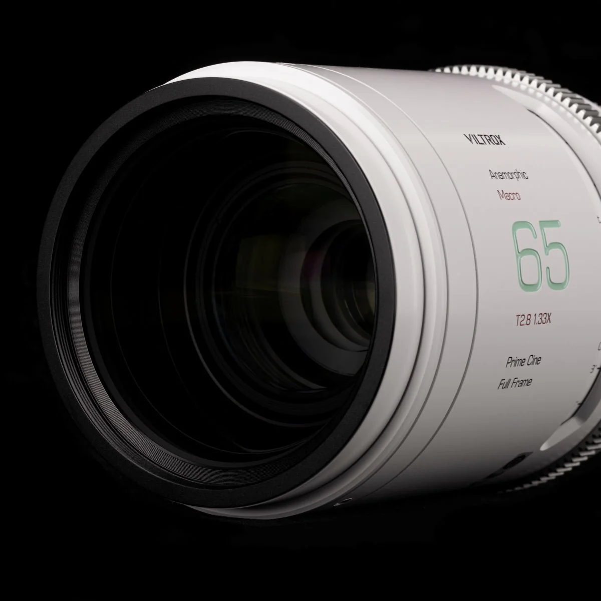 Viltrox EPIC 65mm T2.8 Macro 1.33X PL Full-Frame Anamorphic Cine Lens - Image 7